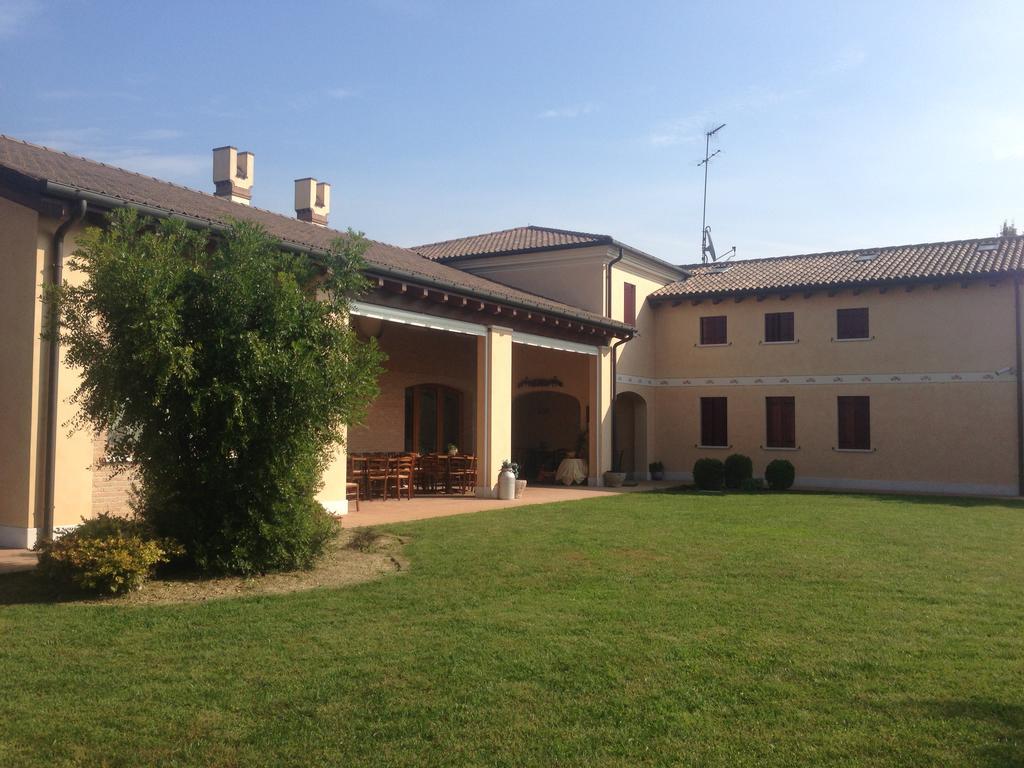 Вілла Agriturismo Alle Rose Ca Baglioni Екстер'єр фото